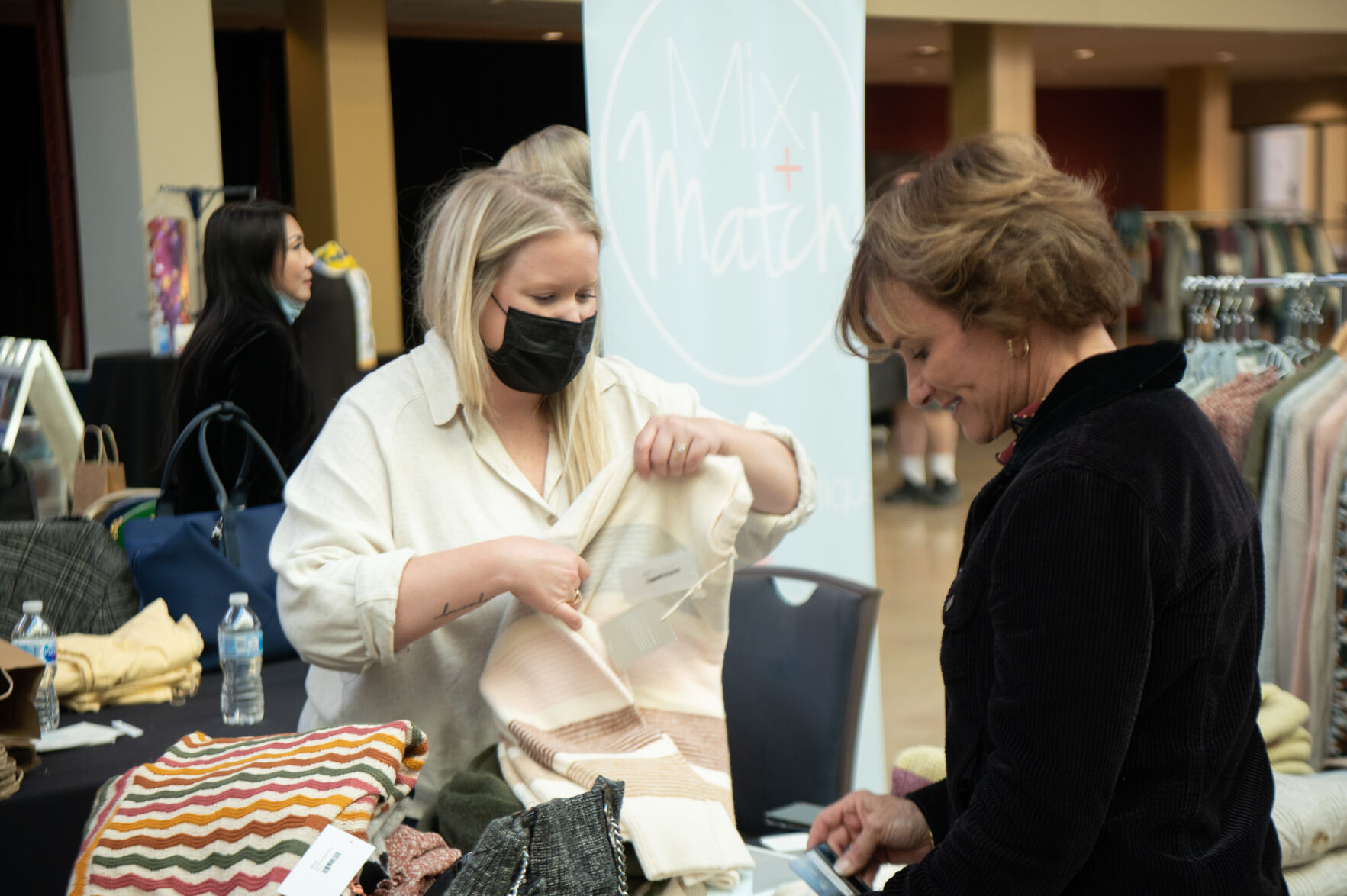 Holiday Pop & Shop at Union Station